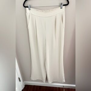 Women’s Wide Leg Pull On Cream Trouser